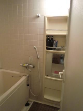 風呂 - 7月末から恵比寿の個室貸します。期間は相談に乗ります！（女性限定）} - ルームシェアルームメイト