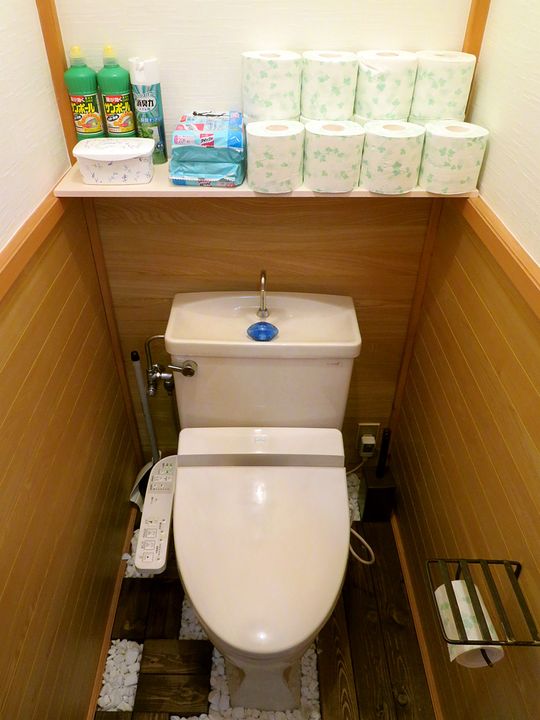 キッチン - 新宿まで11分 3万円代☆　女性に人気♪和モダンなデザーナーズシェアハウス！（男女混在 物件）} - ルームシェアルームメイト