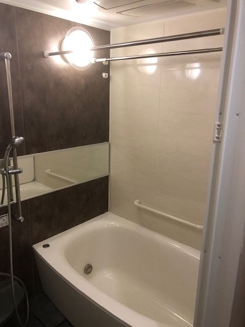 風呂 - 3LDKのマンションで、２部屋のルームシェアをしませんか。東京オリンピック・パラリンピック期間限定です。} - ルームシェアルームメイト