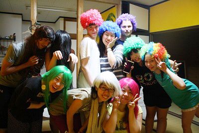 シェアメイト - 韓国人・日本人・フランス人・スウェーデン人と一緒にシェアどうですか。毎月国際パーティーがあるボーダレス東京大山ハウス！} - ルームシェアルームメイト