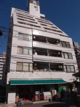 建物 - サブレット貸★雷門徒歩2分★スカイツリー徒歩15分★4駅利用可能　浅草駅まで徒歩5分1dk  部屋からスカイツリー見えます } - ルームシェアルームメイト