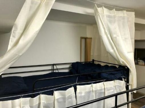 ベッド - 池袋サンシャイン近く　池袋駅徒歩12分 大塚駅徒歩6分} - ルームシェアルームメイト