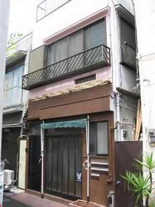 建物 - 女性限定　浅草シェア　4路線利用できます！} - ルームシェアルームメイト