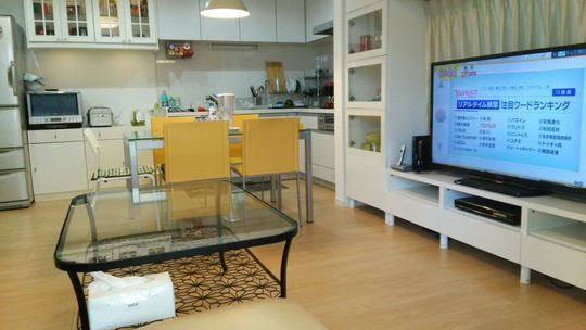 ベランダ - 【中野】新規オープン♬女性限定シェアハウス。便利な立地♬静かな住宅街♬入居者募集です！} - ルームシェアルームメイト