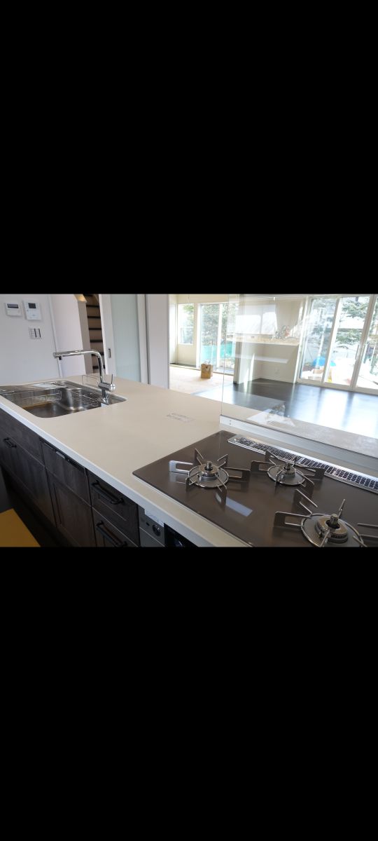 キッチン - 軽井沢町　シングルベッドルーム　空き部屋入居者募集} - ルームシェアルームメイト