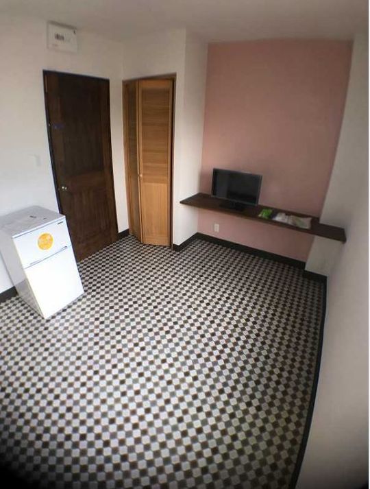 個室 - お子様連れ歓迎女性専用シェアハウス} - ルームシェアルームメイト