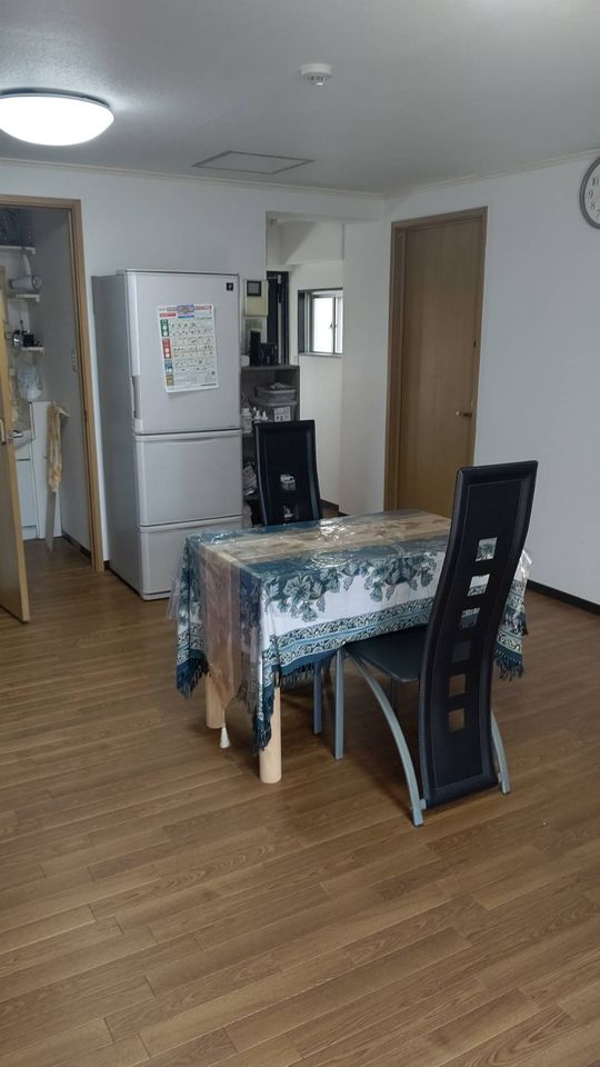 玄関 - 北大塚シェアハウス入居者募集} - ルームシェアルームメイト