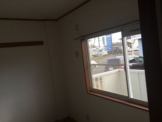 個室 - 2ldk 鴨宮(駅15分くらい)2.3万} - ルームシェアルームメイト