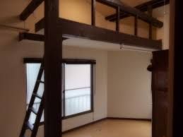 個室 - 最寄駅から徒歩5分の戸建シェアハウスです。} - ルームシェアルームメイト