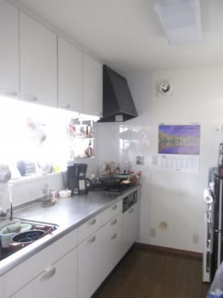 キッチン - 55,000円　横浜菊名　桜の木のある庭でコーヒーはいかがですか} - ルームシェアルームメイト