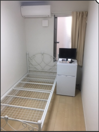 キッチン - Woman only - Private room 女性専用個室です。ドラム式洗濯機} - ルームシェアルームメイト