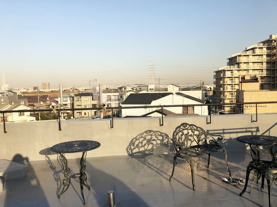 その他 - 家賃29,500円～ファミマ徒歩0分！バス停徒歩0分！足立小台駅徒歩12分！エアコン、冷蔵庫付き！WIFI無料！} - ルームシェアルームメイト