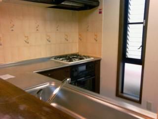 キッチン - 大森山王の一軒家。品川まで6分です。} - ルームシェアルームメイト