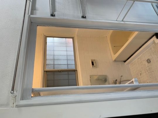 風呂 - 中野区の戸建てでルームシェアしませんか？} - ルームシェアルームメイト