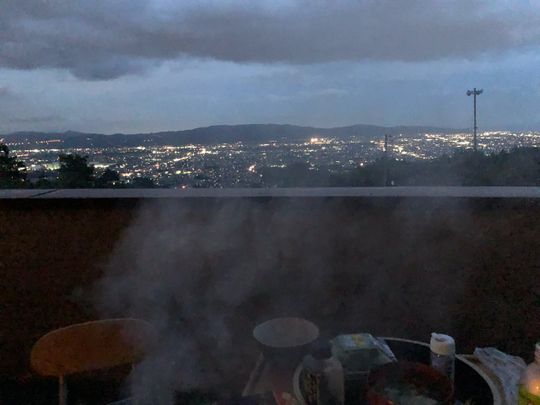 キッチン - 田舎暮らし　絶景　豪邸} - ルームシェアルームメイト