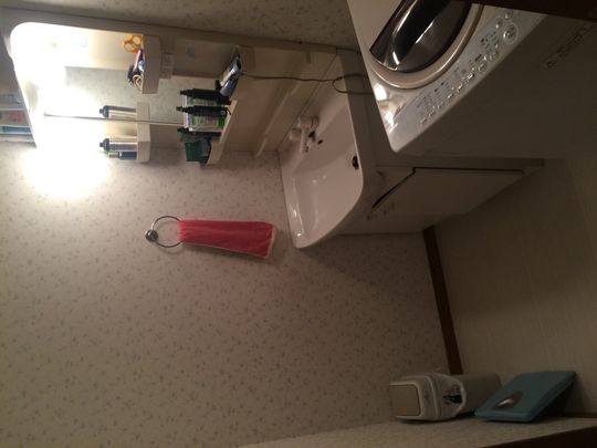 その他 - 学生さんから夜のお仕事の方も大丈夫です。} - ルームシェアルームメイト