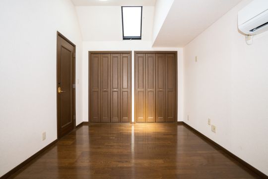 個室 - ~大森山王~アトリエ利用可} - ルームシェアルームメイト