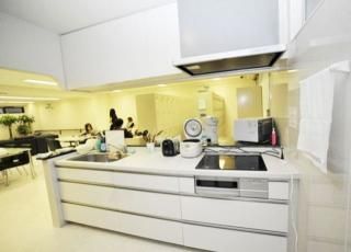 キッチン - グランドシェア東京} - ルームシェアルームメイト