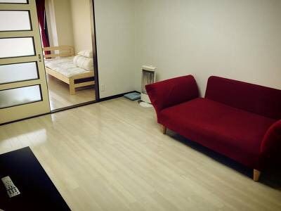 リビング - 【初月家賃+光熱費0円！】★西武新宿線「上石神井駅」★　家賃35,000円　シェアハウス入居者募集！} - ルームシェアルームメイト