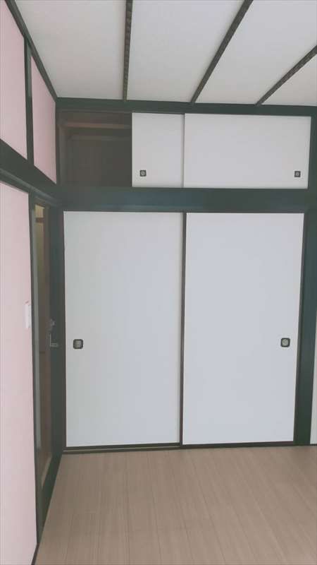 個室 - ☆女性限定シェアハウス！　★wi-fi完備！　☆光熱費込！　★定期借家　☆1階に共用シャワー、台所あり} - ルームシェアルームメイト