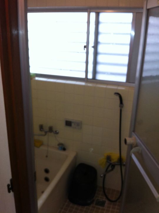 シャワー - 三鷹市、ICUより数分、閑静な住宅地の3LDK} - ルームシェアルームメイト