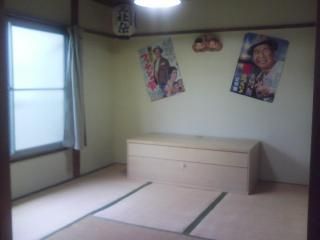 個室 - ２ヶ月間アパートをまるごとお貸しします！} - ルームシェアルームメイト