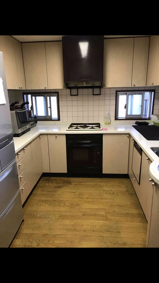 キッチン - 初月無料！初期費用は0円です!　男女歓迎！秋葉原駅、新宿、池袋も電車でスグで、個室、半個室、駅徒歩4分です♪} - ルームシェアルームメイト