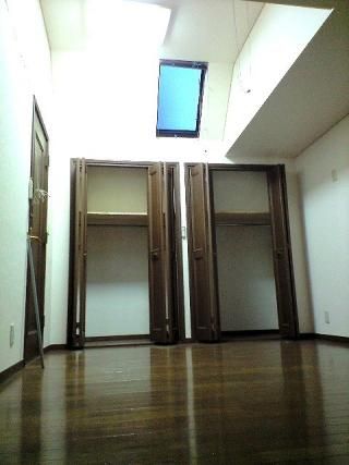 個室 - 大森山王の一軒家。品川まで6分です。} - ルームシェアルームメイト