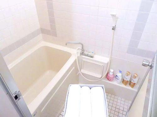 風呂 - 大泉学園シェアハウス} - ルームシェアルームメイト