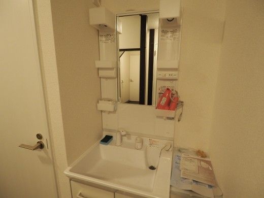 キッチン - 【女性専用】アクセス抜群！池袋まですぐ！新宿、渋谷にも♬} - ルームシェアルームメイト