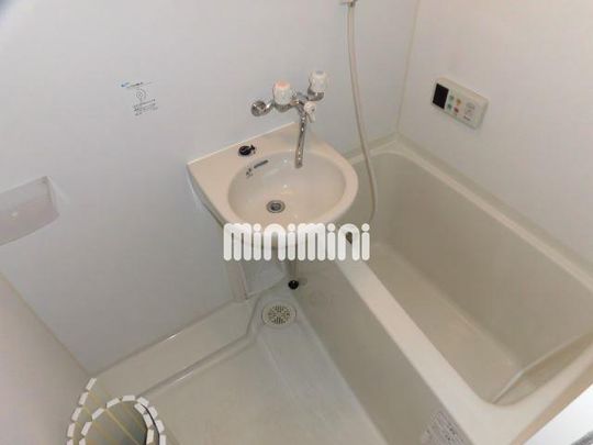 風呂 - ロフト貸し出し} - ルームシェアルームメイト