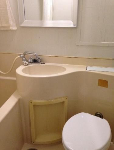 その他 - 池袋駅東口から徒歩3分の物件を期間限定で日割貸しします。　一泊6000円～　ｗｉｆｉ環境ＰＣアリ} - ルームシェアルームメイト