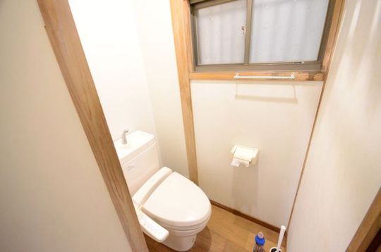 キッチン - 日暮里から10分　鍵付き個室、綺麗なシェアハウスです} - ルームシェアルームメイト