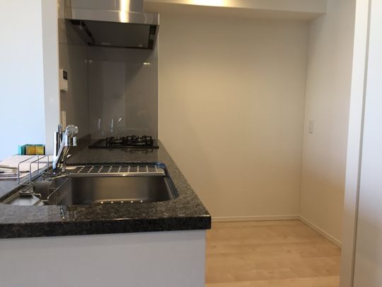 キッチン - 【女性募集（夫婦、パートナー、家族応相談）】丸ノ内線方南町駅徒歩１分} - ルームシェアルームメイト