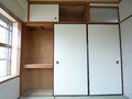 収納 - ルームメイト募集！家賃４万、西武新宿線井荻徒歩10分家具付(不要なら撤去します)} - ルームシェアルームメイト