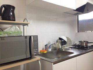 キッチン - ★〜最寄り駅まで歩いて9分、荒川区のシェアハウスです〜} - ルームシェアルームメイト