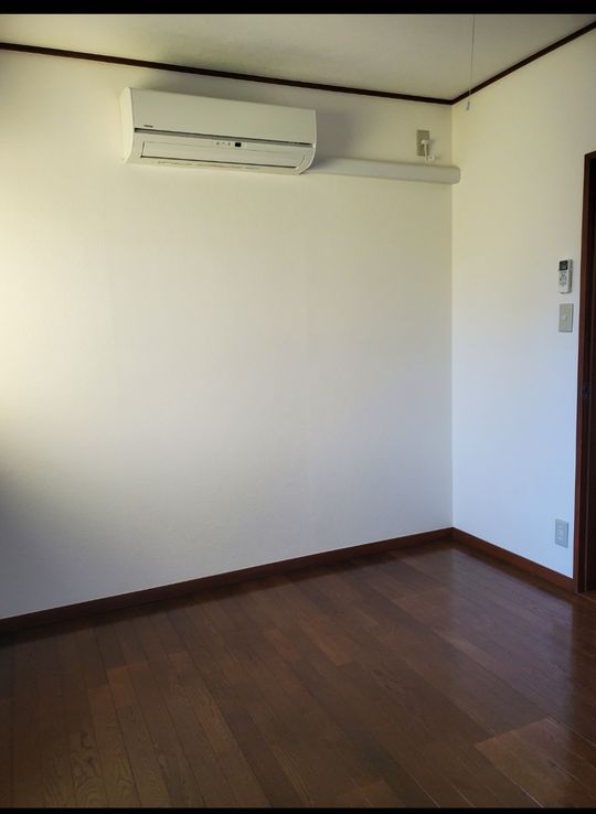 個室 - 押上駅　徒歩5分【敷金礼金無し】} - ルームシェアルームメイト