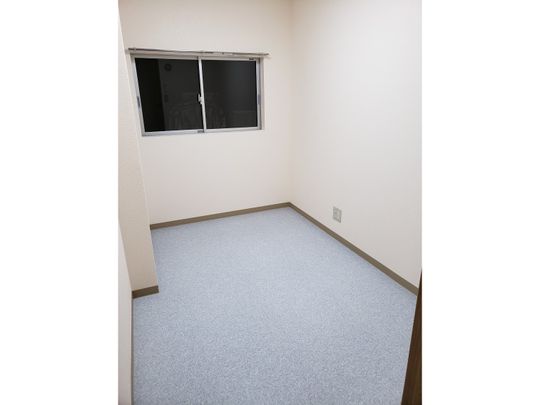 個室 - ✿初期費用1万円のみで即入居可✿✿} - ルームシェアルームメイト