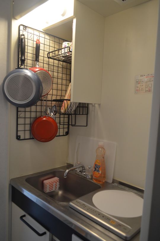 キッチン - 女性限定　新宿のマンション　落合駅から徒歩2分　9月19日から9月29日  まで　1泊からでも可能　シェアルーム} - ルームシェアルームメイト