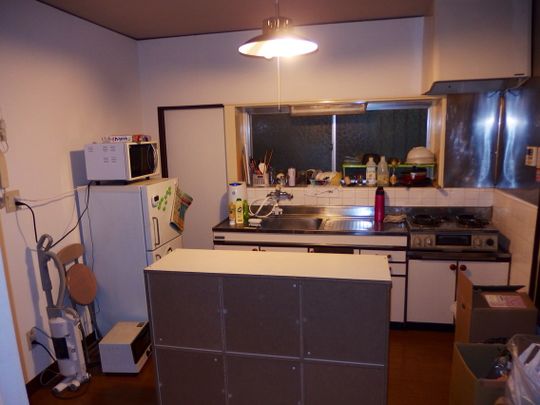 キッチン - ◎オススメ◎ 敷金礼金０円！個室有り！即入居可能！家賃34,000〜！石神井公園駅徒歩12分！} - ルームシェアルームメイト