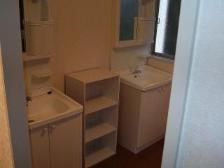  - 鍵付・個室} - ルームシェアルームメイト