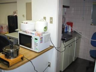 キッチン - 池袋東口徒歩１２分の所に住んで貯金ちゃ───ヾ(｡・∀・｡)ノ───ぉ!!} - ルームシェアルームメイト