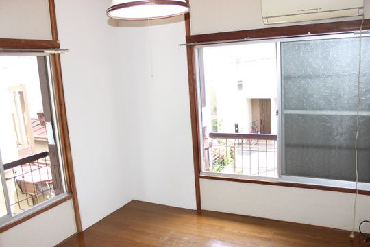 個室 - 【家賃1.5か月分無料・エリア最安値・初期費用たった6万】 戸建　60㎡　家賃6万円　西武池袋線・保谷駅&ひばりが丘へ自転車10分！池袋・新宿までスグ！} - ルームシェアルームメイト