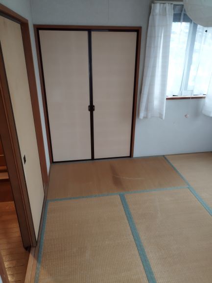 個室 - 【女性限定】JR東神奈川・東横線東白楽利用可能} - ルームシェアルームメイト