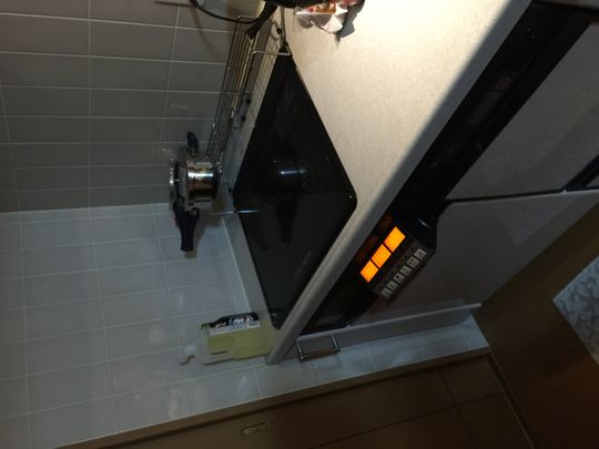 キッチン - 姫路まで電車で3分。駅まで徒歩5分} - ルームシェアルームメイト