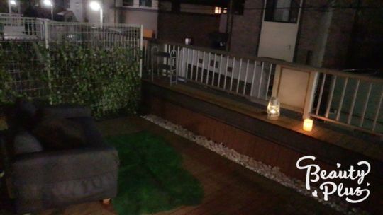 ベランダ - 広々、ハーフバルコニー付1LDKです。} - ルームシェアルームメイト