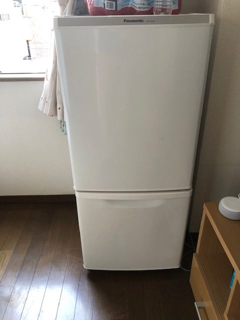 個室 - 2022年10月中旬～2駅に徒歩5～6分!家具付、冷蔵庫、50インチテレビ、wi-fi光熱費全部込} - ルームシェアルームメイト