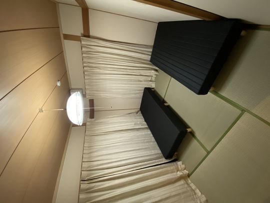 シェアメイト - 新オープンシェアハウスメンバー募集です} - ルームシェアルームメイト