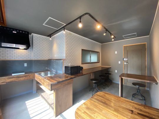 キッチン - 【ドミ 28,000円～、個室 58,000円～】南千住・三ノ輪シェアハウス} - ルームシェアルームメイト