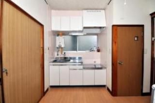 キッチン - ★地下鉄駅徒歩3分！　個室40000円(水道、光熱費込み)　板橋区★} - ルームシェアルームメイト